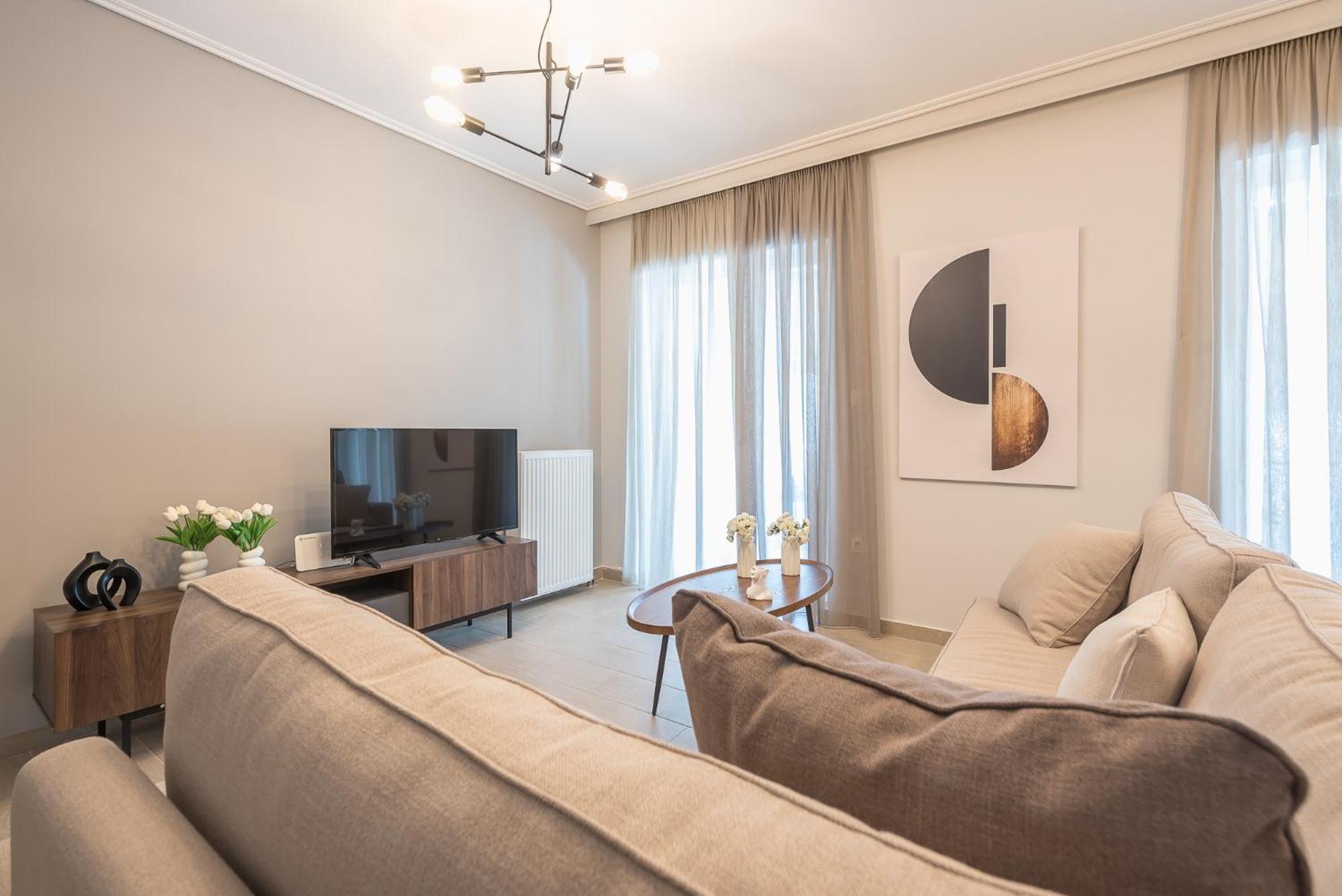 Chic 2br With Balcony *