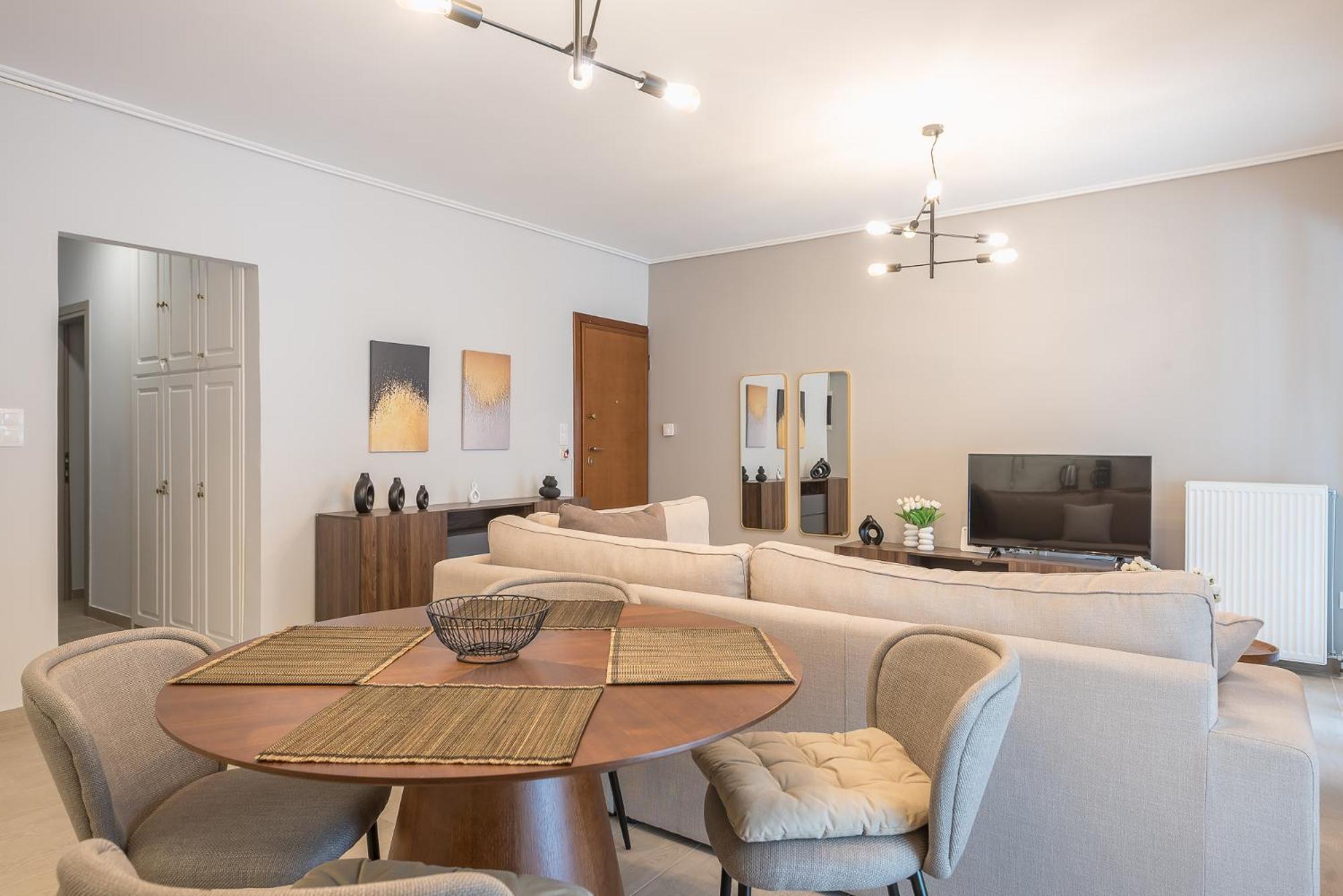 Chic 2br With Balcony Apartment *