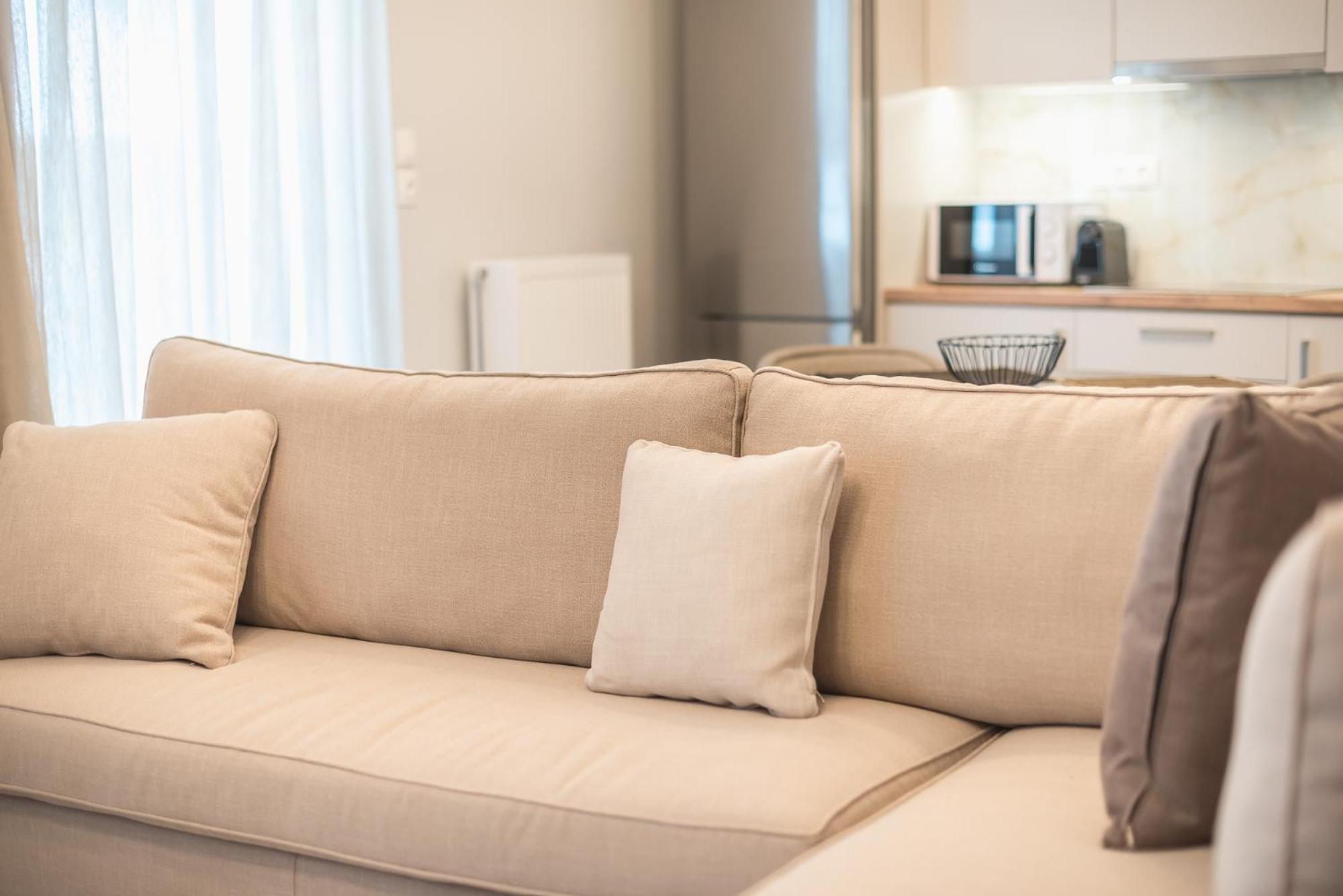 Apartment Chic 2br With Balcony