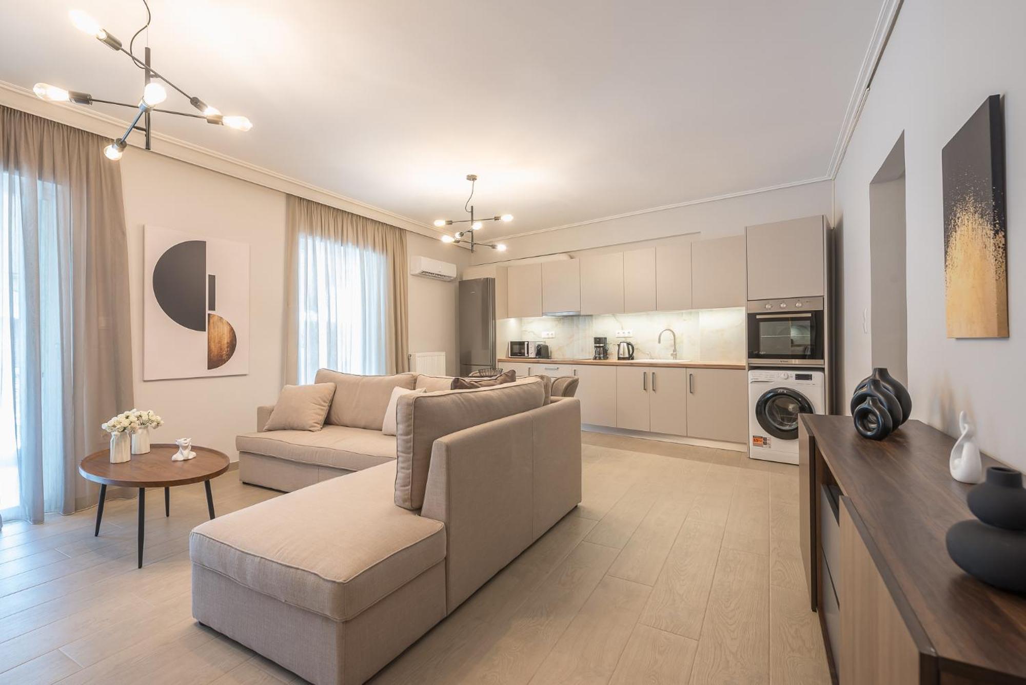 Apartment Chic 2br With Balcony