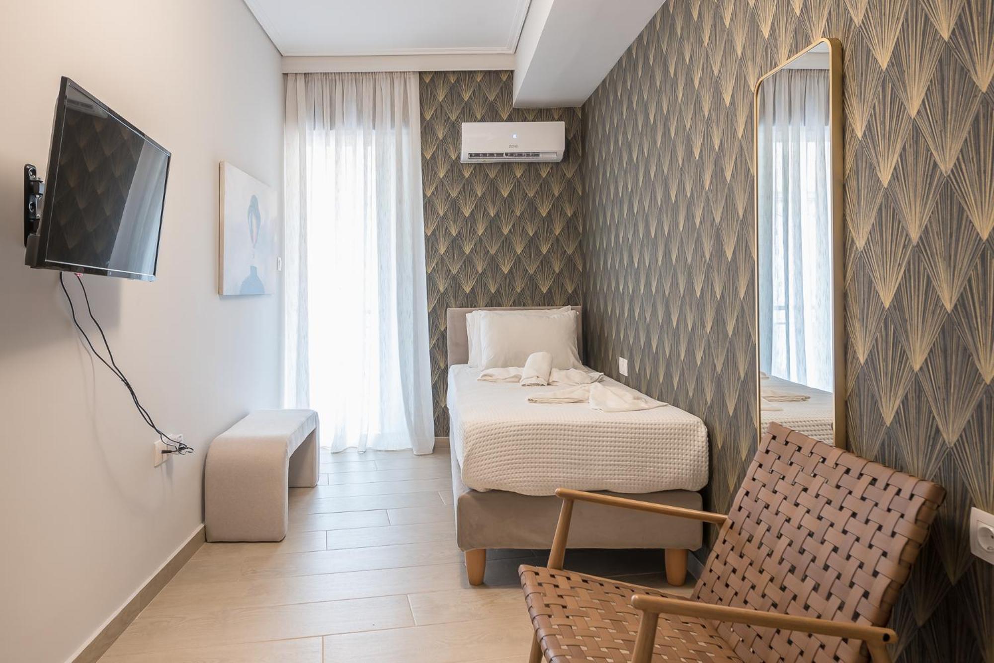 Chic 2br With Balcony